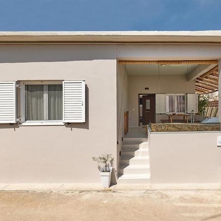 2 Bedroom Villa With Heated Swimming Pool-Spa Whirlpool-Bbq! Melidhónion المظهر الخارجي الصورة